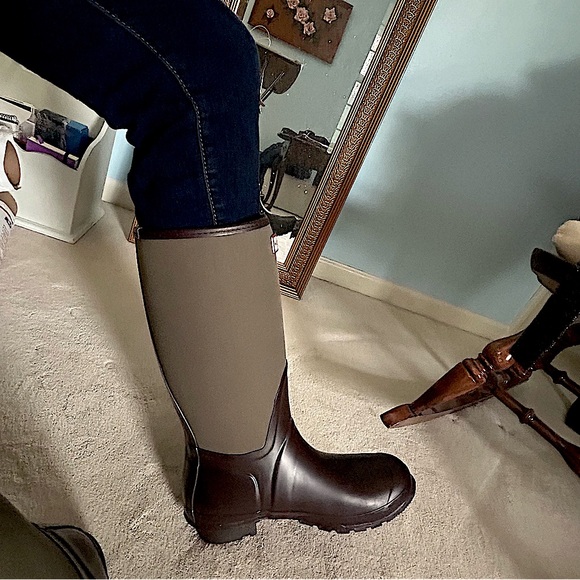 HUNTER Arlen Two-Tone Brown and Olive Tall Rain Boots Size 8Men/9Women NWOT - Picture 14 of 14